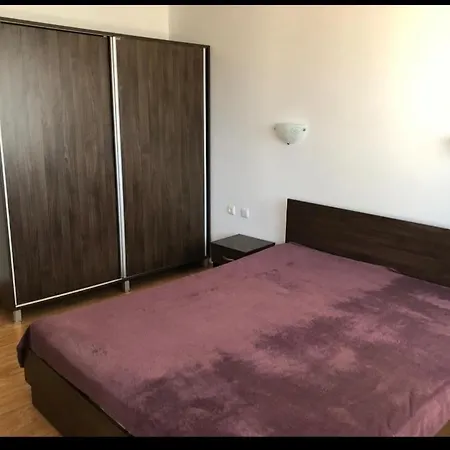 Сарафово Апартамент Sea Club アパート *
